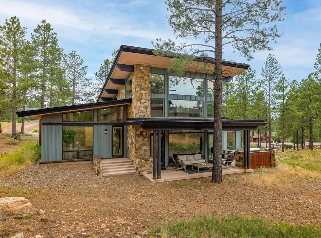 Modern Cabin Guard-Gated Pine Canyon